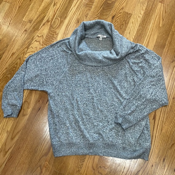 Express. Medium. Cowl neck sweater - Picture 1 of 10